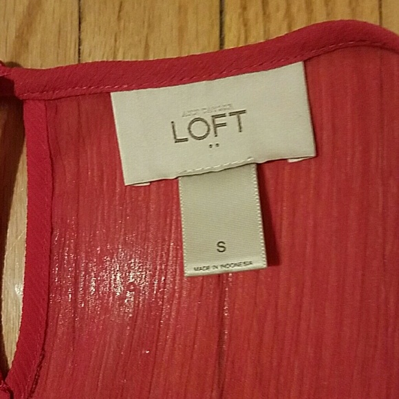 5/$25 Loft Sheer 3/4 Sleeve Blouse - Picture 2 of 4